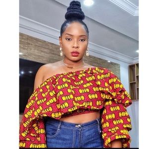 SIGNATURE KNOT SHOULDER DROP SHIRT !!